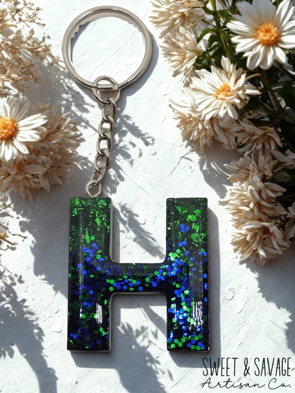 Green & Blue Letter H Initial Keychain - Image 2