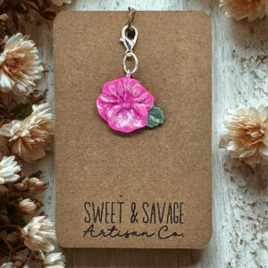 Pink Hibiscus Charm – Tropical Floral Keychain Accessory