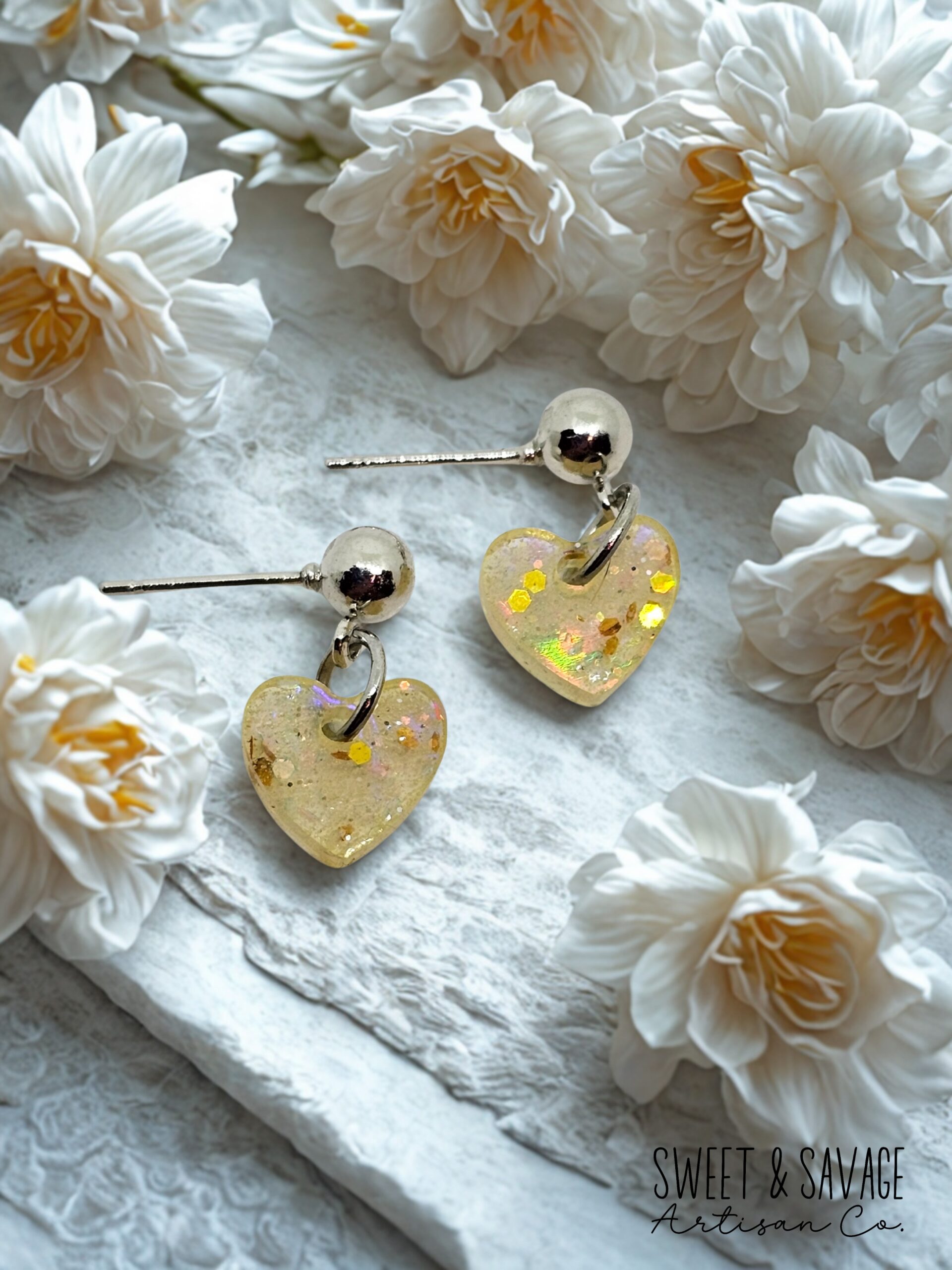 Golden Stardust Heart Dangle Earrings – Champagne Gold Glitter - Image 3